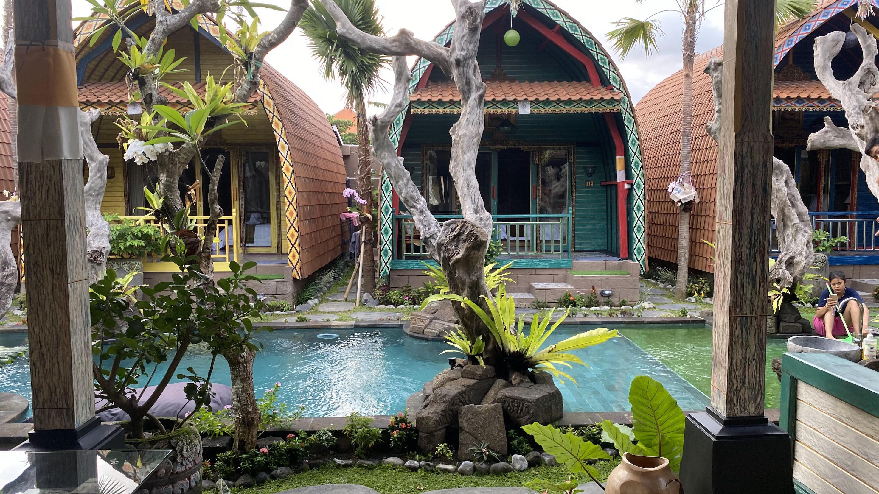 Familiekamer, 2 queensize bedden, terras, uitzicht op zwembad | Terras