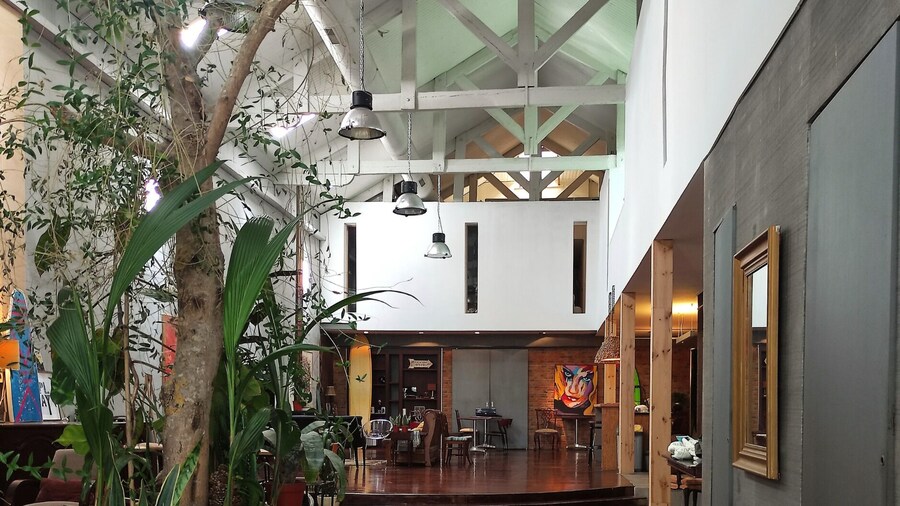 Caruma Surf Hostel & Suites