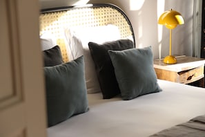 7 chambres, lit parapluie, Wi-Fi, draps fournis