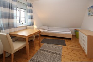 2 Schlafzimmer, Bügeleisen/Bügelbrett, kostenloses WLAN