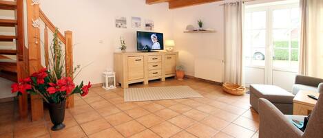 Tv, dvd-afspiller, stereoanlæg