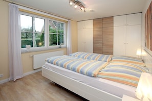 2 habitaciones, cuna de viaje y wifi gratis