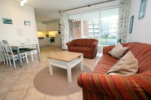 Fernseher, Stereoanlage