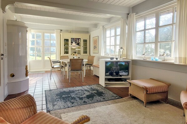 TV, DVD player, stereo