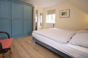 2 Schlafzimmer, Bügeleisen/Bügelbrett, kostenloses WLAN