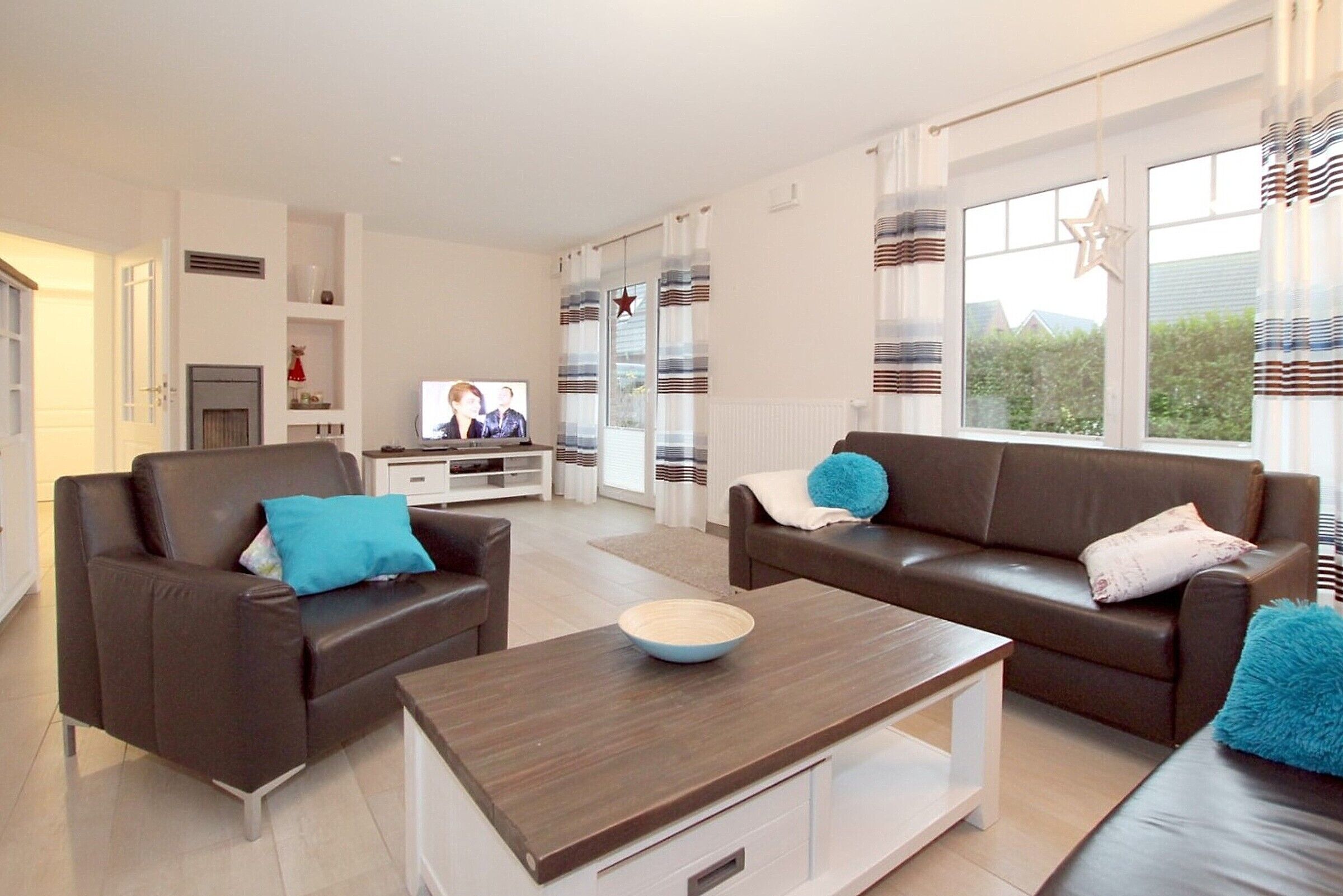 TV, fireplace, DVD player, stereo