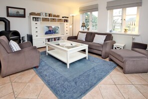 TV, fireplace, DVD player, stereo