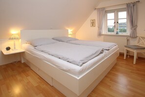 2 bedrooms, free WiFi