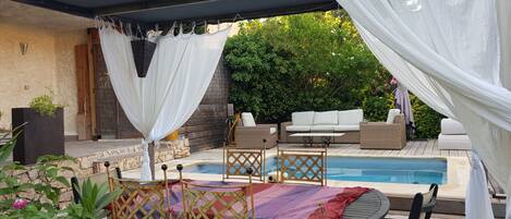 Piscine extérieure, piscine chauffée