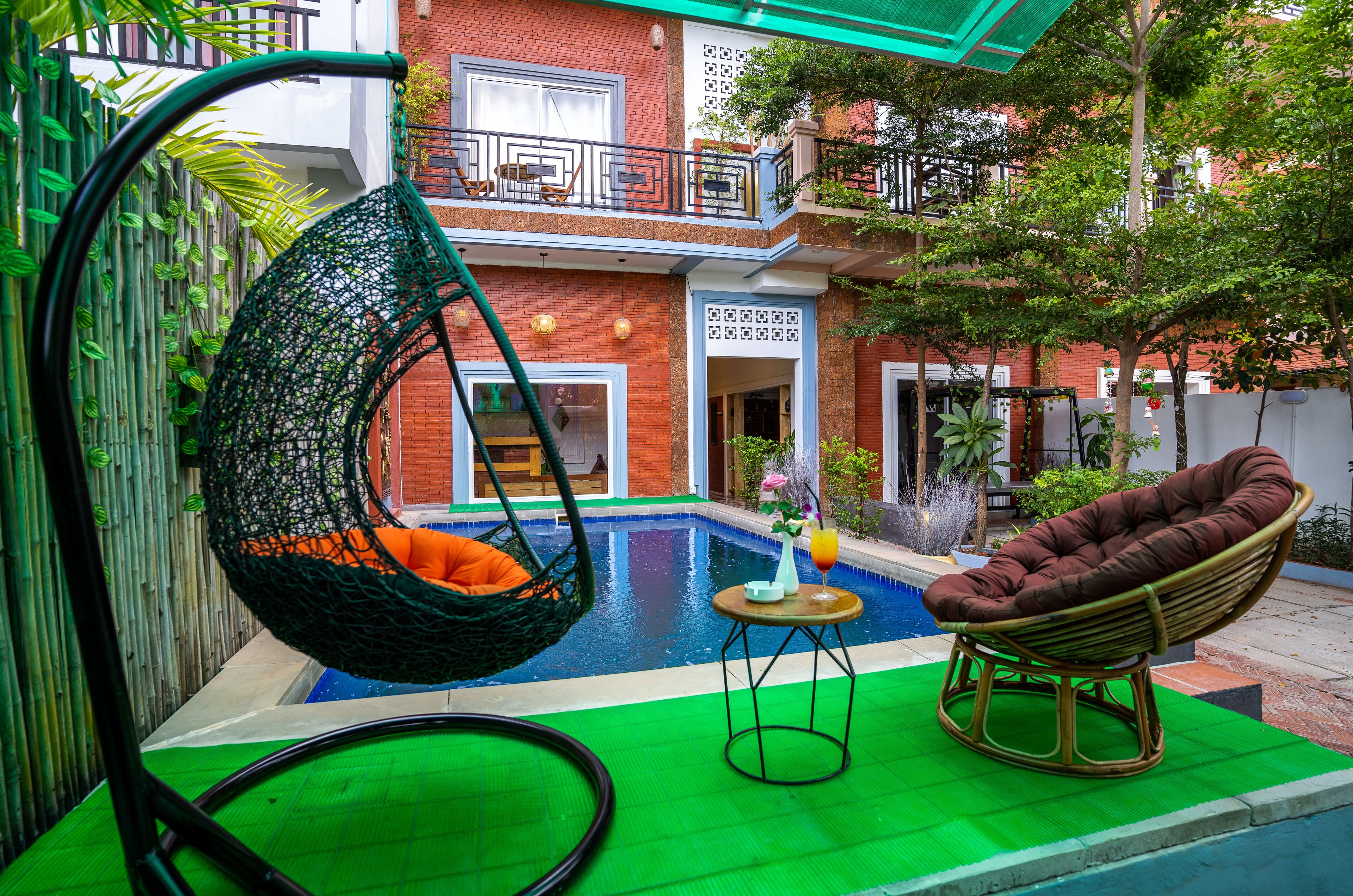 Vista frontal de la propiedad