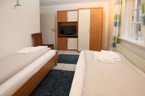 2 Schlafzimmer, Bügeleisen/Bügelbrett, kostenloses WLAN