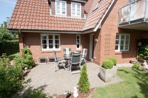 Outdoor dining - Ferienwohnung mit 3- Zimmern auf ca. 65m² (Wyk auf Föhr)