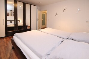 3 bedrooms, iron/ironing board, free WiFi - Ferienwohnung mit 4- Zimmern auf ca. 75m² (Wyk auf Föhr)