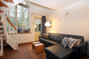 Fernseher, DVD-Player, Stereoanlage