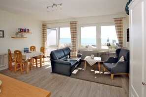 Fernseher, Stereoanlage