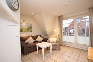 TV, stereo - Ferienwohnung mit 3- Zimmern auf ca. 55m² (Wyk auf Föhr)