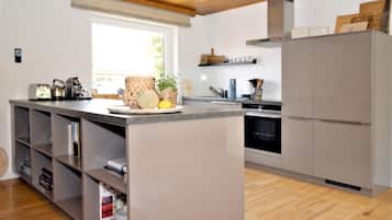 Kühlschrank, Ofen, Herdplatte, Geschirrspüler