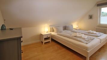 4 Schlafzimmer, Bügeleisen/Bügelbrett, kostenloses WLAN