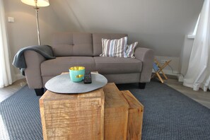 Fernseher, DVD-Player, Stereoanlage