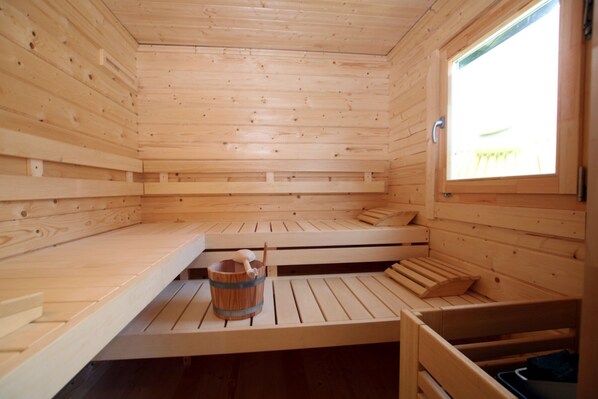 Sauna - Freistehendes Ferienhaus auf ca. 144 m² mit 5 Zimmern, Garten und Terrasse (Wyk auf Föhr)