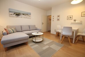 Tv, dvd-spelare och en stereo