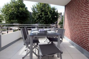 Outdoor dining - Ferienwohnung in Wyk/ Südstrand mit ca. 56m² und 3- Zimmern in der Ersten Etage (Wyk auf Föhr)