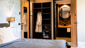 Firemannsrom – familie | Minibar, safe på rommet, skrivebord og wi-fi (inkludert)