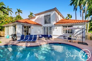 Outdoor pool - 4BR Hollywood Beach Home with Pool (Hollywood)