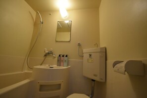 基本雙人房, 非吸煙房 | 浴室 | 免費盥洗用品、吹風機、毛巾、肥皂