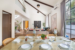 Executive Villa | In-room dining - AlohaGoa (Anjuna)