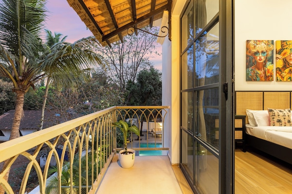 Deluxe Villa | Balcony