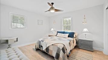 2 bedrooms, iron/ironing board, WiFi (free), bed sheets