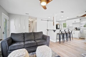 Smart TV - This cottage is a 2 bedroom(s), 1 bathrooms, located in Claremont, NC. (Claremont)