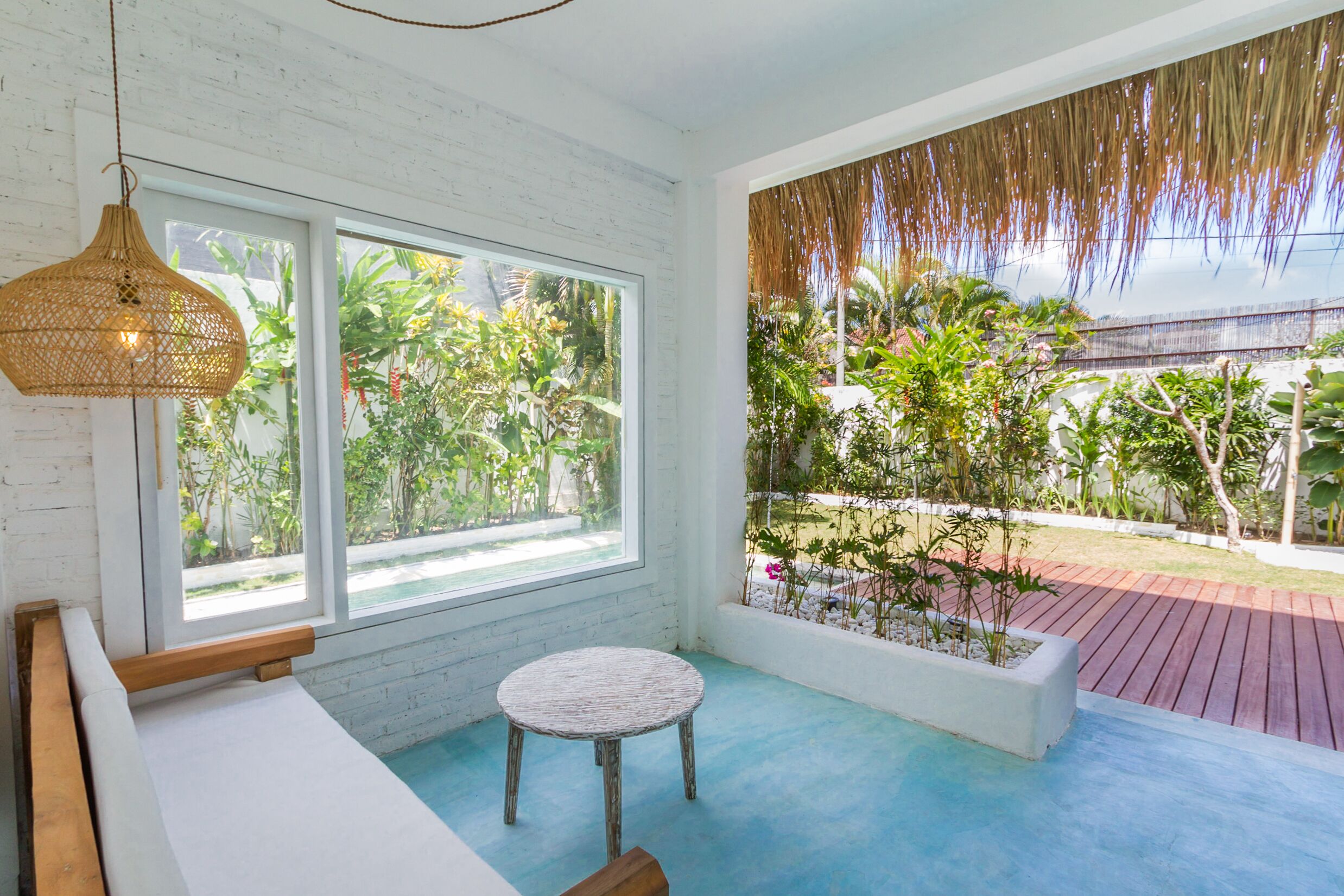 Standard Room, 1 King Bed, Non Smoking, Garden View | Terrace/patio