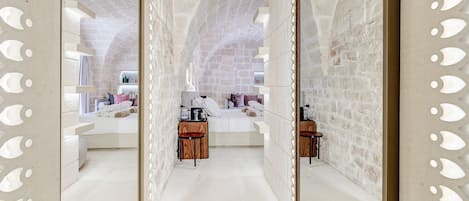 Junior Room, 1 Bedroom | 1 bedroom, Frette Italian sheets, premium bedding, down comforters