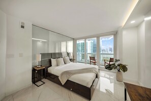 Apartment, Bay View (2 Bedrooms) | Individually decorated, individually furnished, desk, laptop workspace