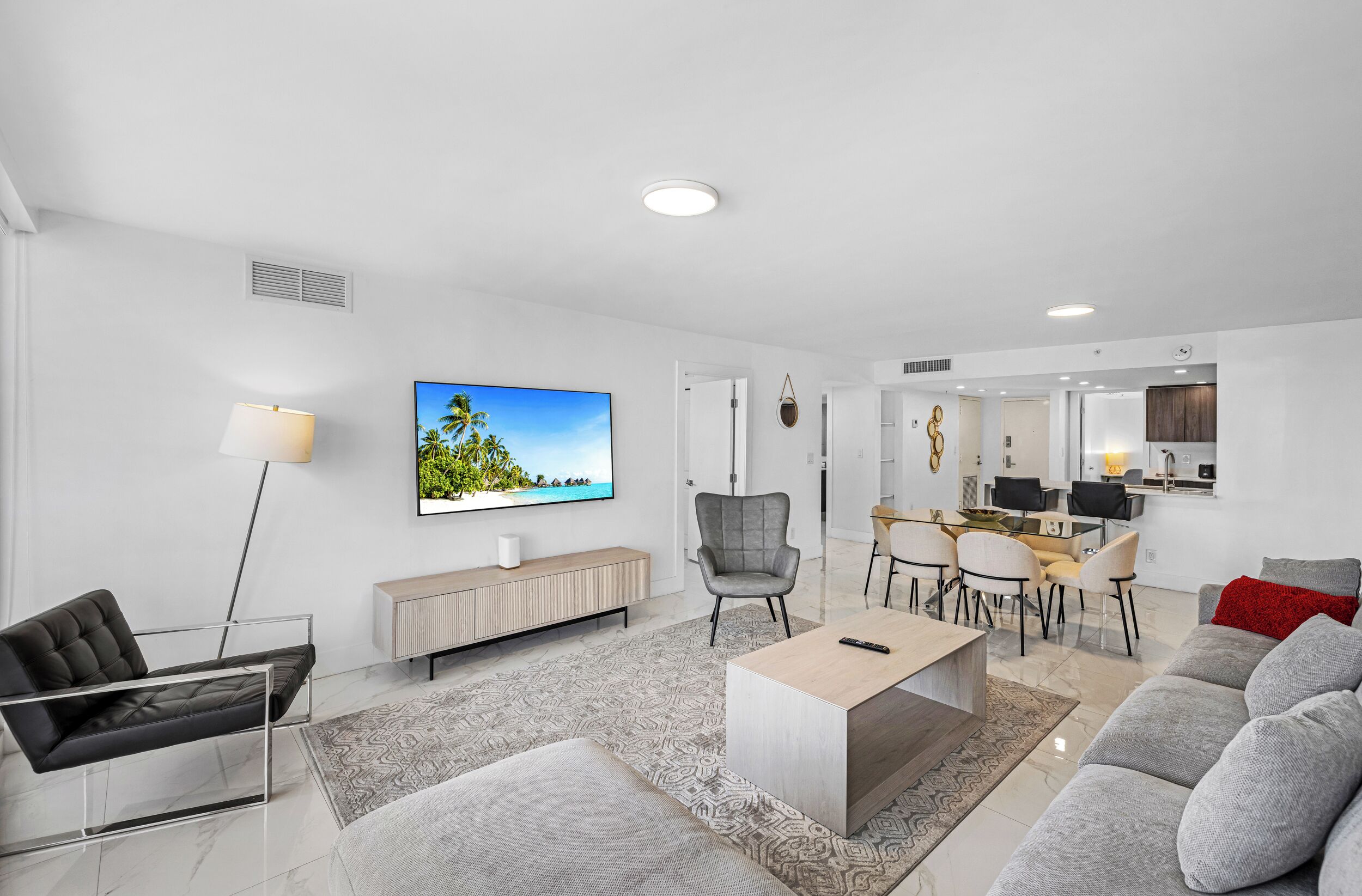 Apartment, 4 Bedrooms | Living area | 55-inch TV with digital channels, Netflix, streaming services