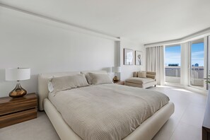 3 bedrooms, laptop workspace, iron/ironing board, bed sheets - Edgewater Bliss With Balcony (Miami)
