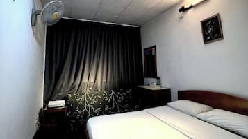 Desk, free WiFi, bed sheets