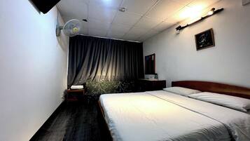 Desk, free WiFi, bed sheets