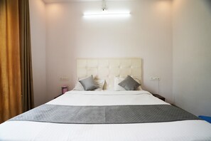 Deluxe Room | Free WiFi, bed sheets - Hotel The Royal Palace (Udaipur)
