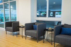 Sala de estar en el lobby