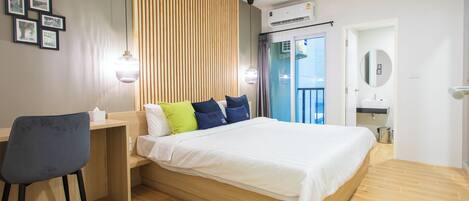 Superior Double Room | City view