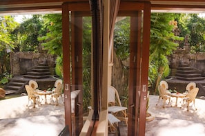 Superior Room, Garden View