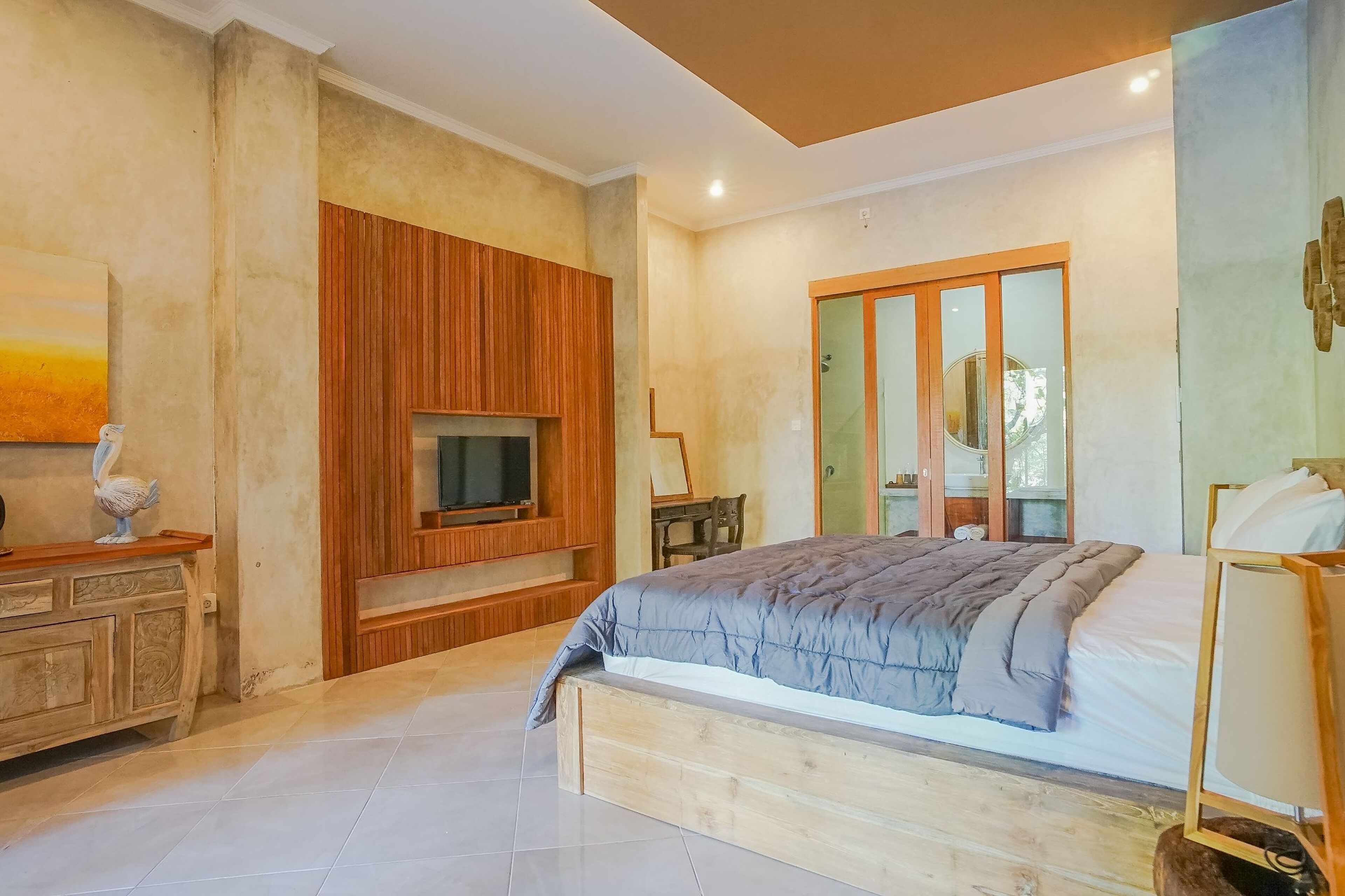 Deluxe Room, Garden View | Desk, free WiFi, bed sheets