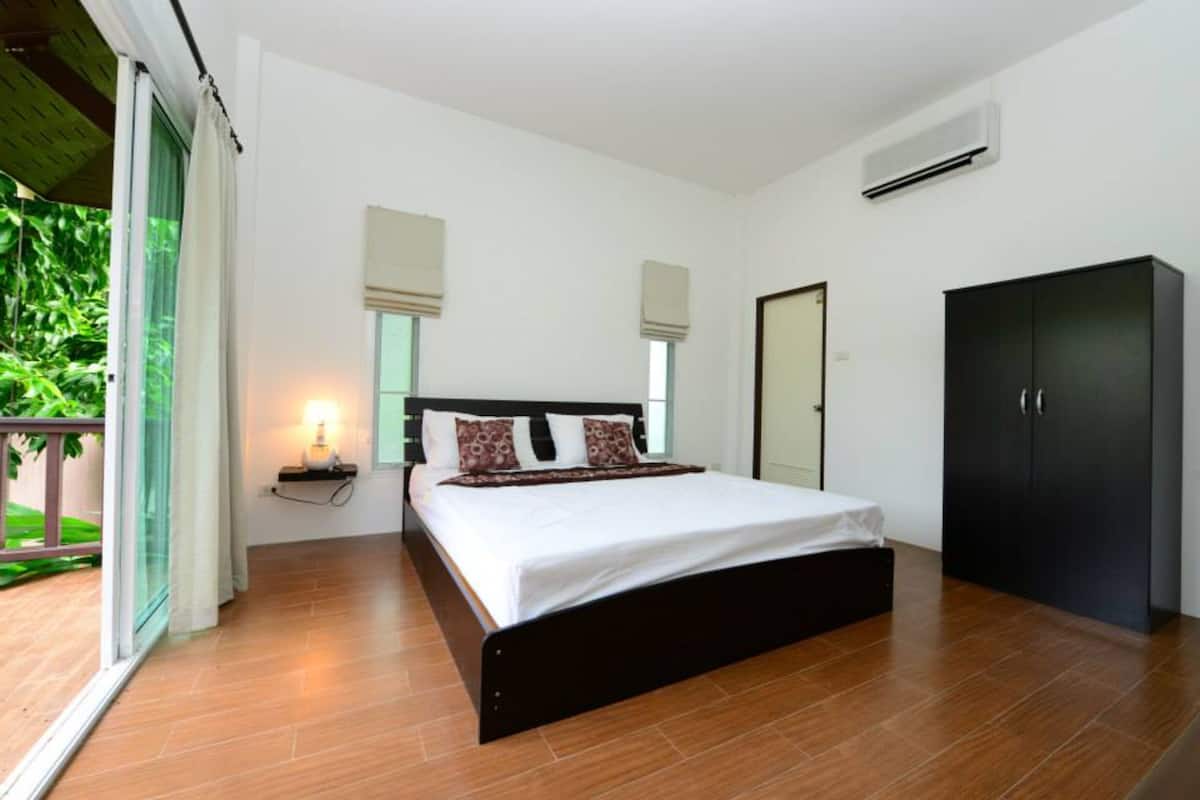 Basic Villa | 1 bedroom, desk, free WiFi, bed sheets
