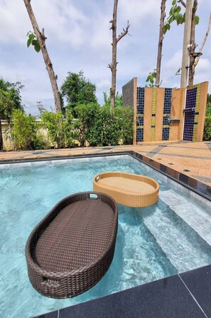 Utomhuspool