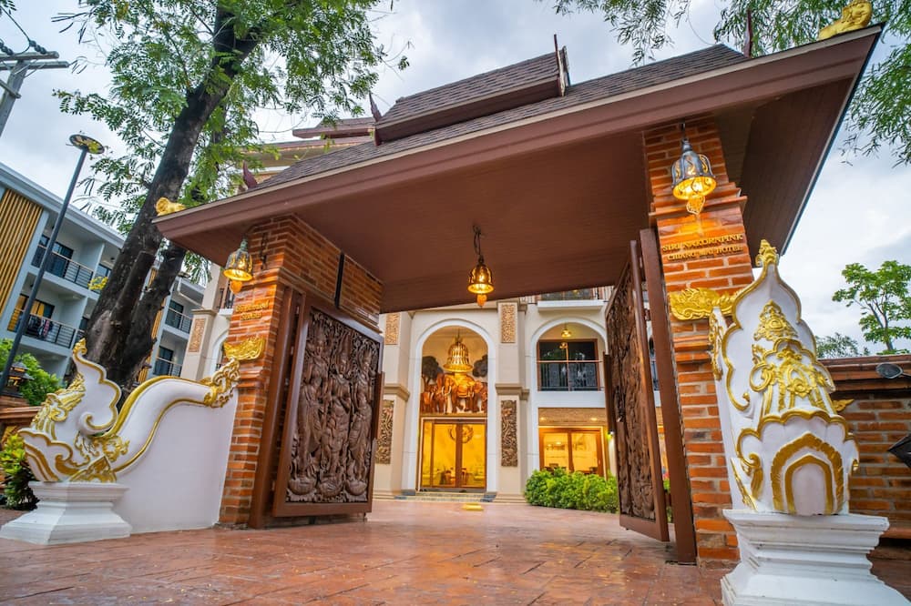 Siri Nakornpink Chiang Mai Hotel (Sha Plus+)