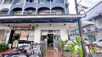 Fachada de la propiedad