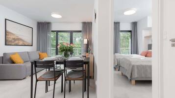 1 habitación, escritorio, tabla de planchar con plancha y wifi